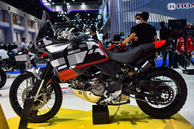 Chi tiết Ducati DesertX 2023 phiên bản màu đặc biệt vừa ra mắt Đông Nam Á