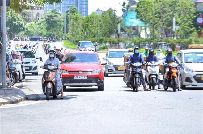 Dự báo thời tiết ngày 5/4/2023: Miền Bắc tiếp tục nắng nóng, có nơi trên 38 độ C