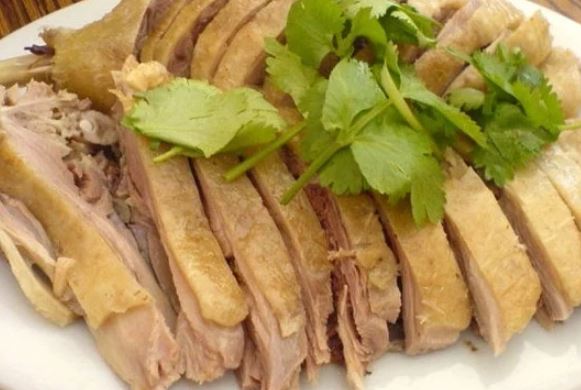 Khi uống bia, tuyệt đối không ăn 3 loại thịt này rước bệnh vào người