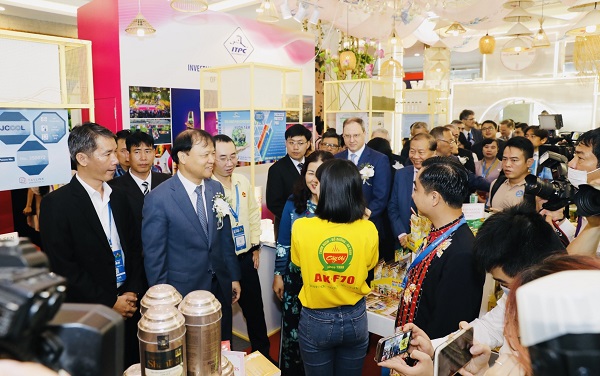 500 doanh nghiệp Việt Nam và quốc tế giới thiệu sản phẩm tại Vietnam Expo 2023
