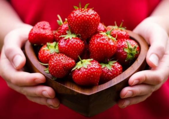 Ăn trái cây trước khi đi ngủ có tốt cho sức khỏe?