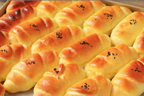 Công thức làm bánh mì tại nhà ngon, giòn, đẹp mắt