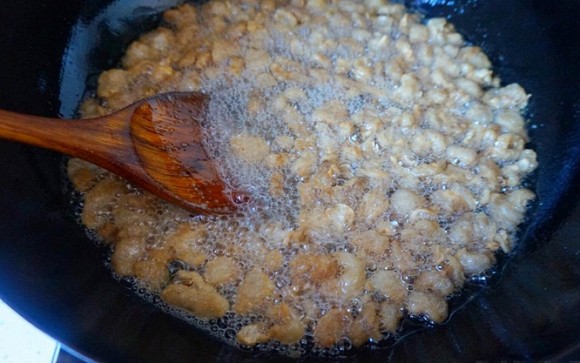 Những cách rán mỡ lợn để lâu mà không bị hôi