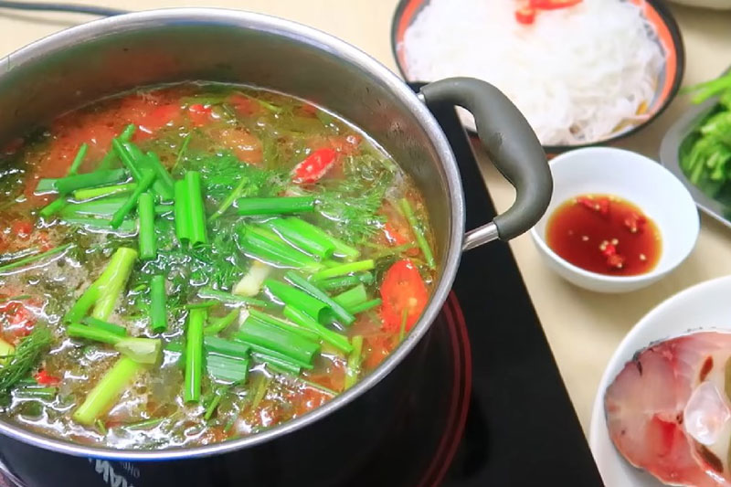 Cách làm lấu cá chép giòn tuyệt ngon