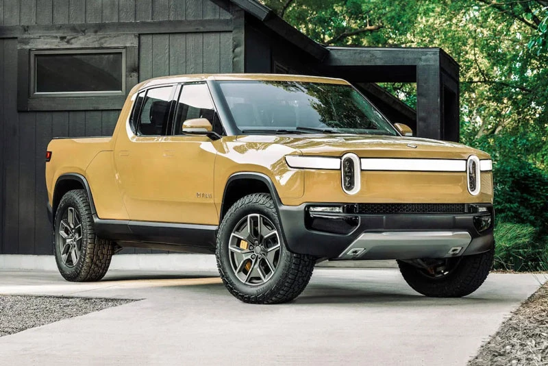 2. Rivian R1T 2023 (thời gian tăng tốc từ 0-96 km/h: 3 giây).