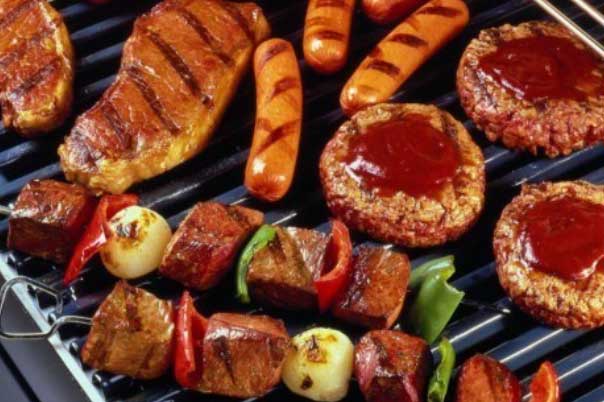 Không muốn đổ bệnh, bạn cần hạn chế dùng những thực phẩm này vào ngày hè