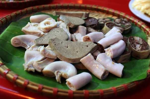 Chuyên gia cảnh báo 5 bộ phận của lợn “cấm” ăn dễ ngộ độc hoại tử, số 5 các mẹ hay ép con ăn