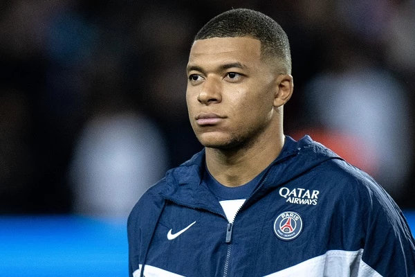 Mbappe bảo vệ hình ảnh cá nhân