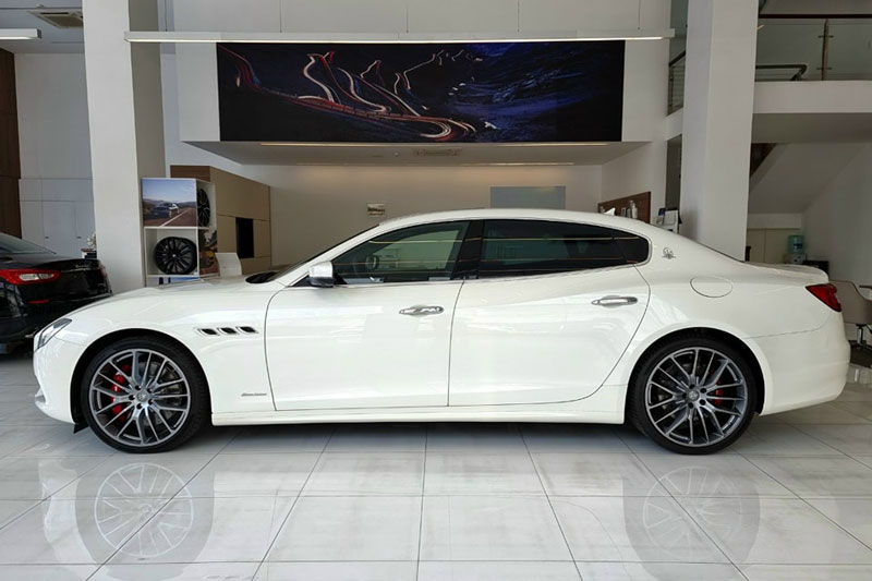 Bảng giá xe Maserati tháng 4/2023