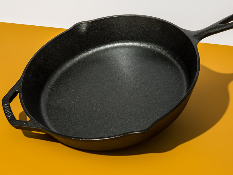Vì sao nên sử dụng chảo gang để nấu ăn?