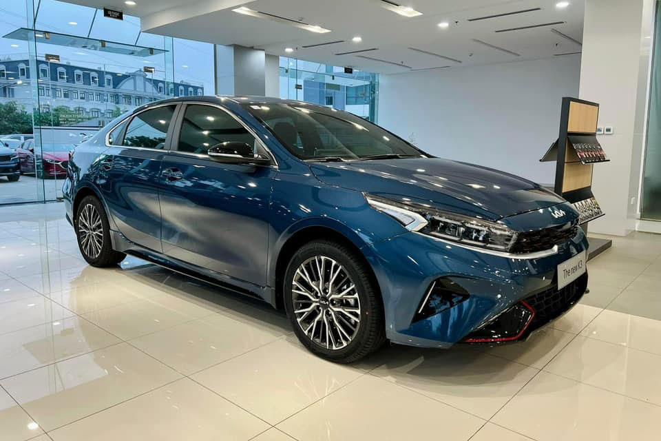 Kia ưu đãi, giảm giá nhiều mẫu xe tại Việt Nam, cao nhất 100 triệu đồng
