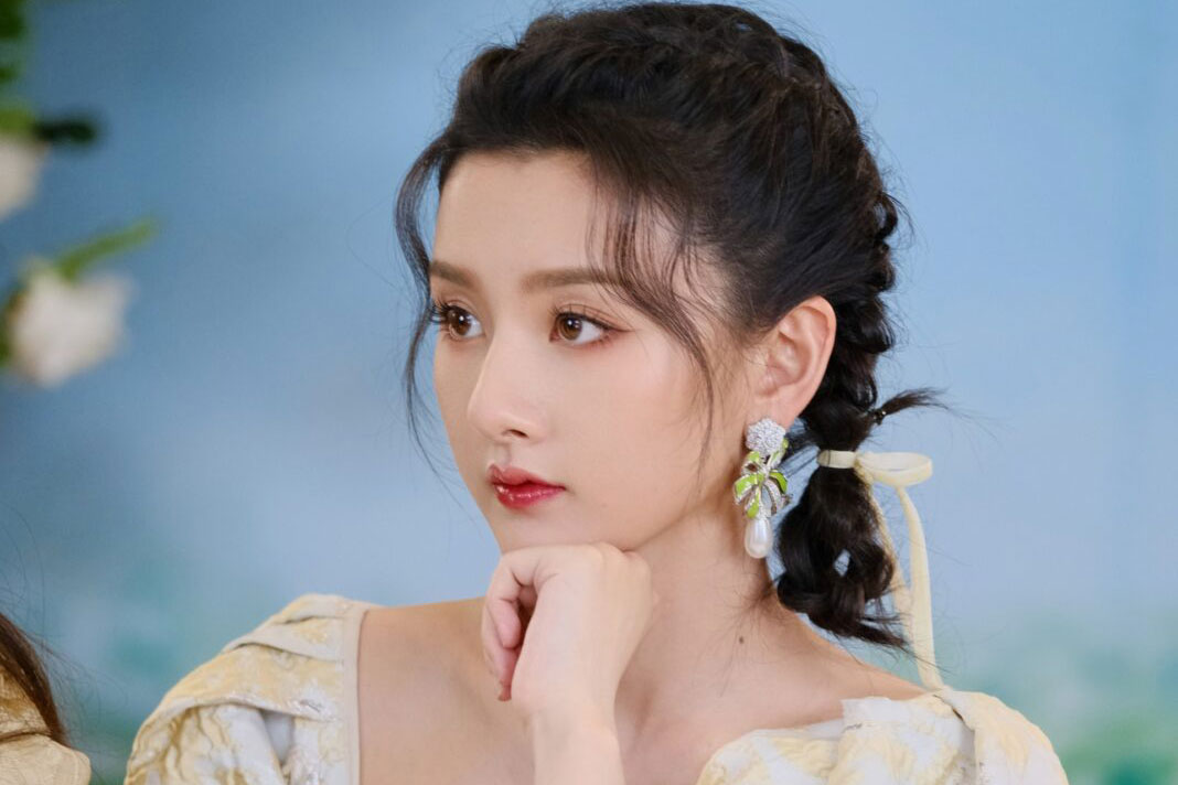 Nhan sắc Tống Tổ Nhi và dàn mỹ nhân trong phim mới được khen