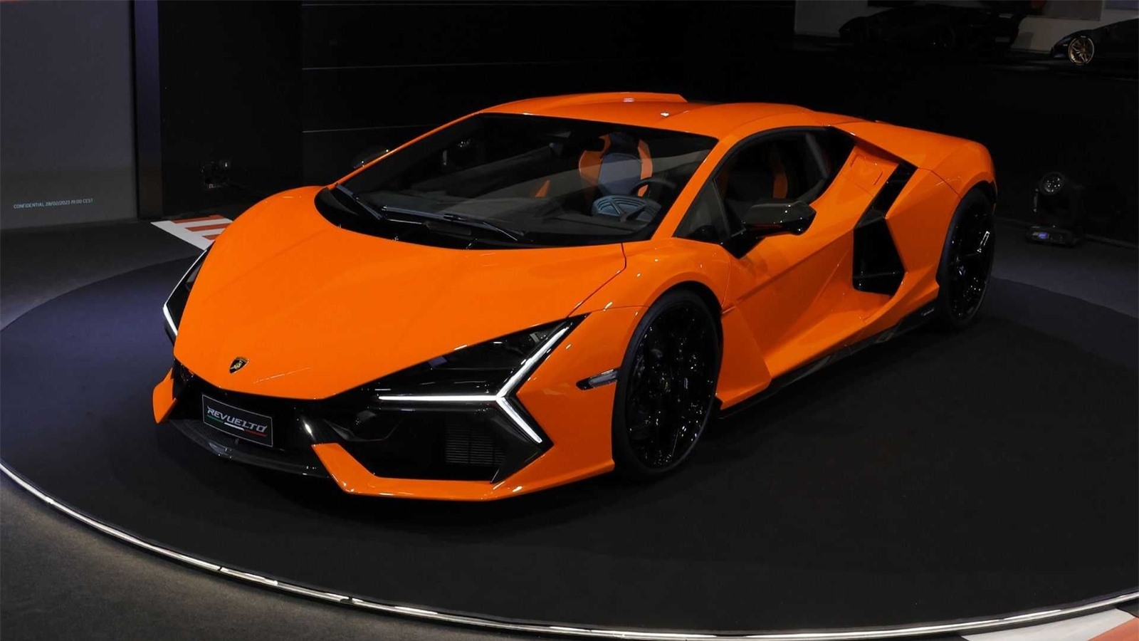 Siêu xe hybrid Lamborghini Revuelto mạnh tới  mã lực - Tạp chí Doanh  nghiệp Việt Nam