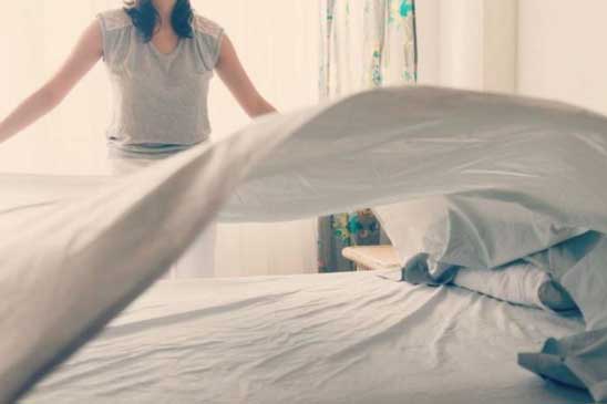 5 việc làm ngay sau khi thức dậy rút ngắn tuổi thọ, còn trẻ đã ốm yếu, lắm bệnh