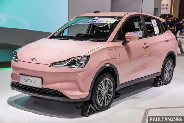 Cận cảnh xe điện giá rẻ Neta V