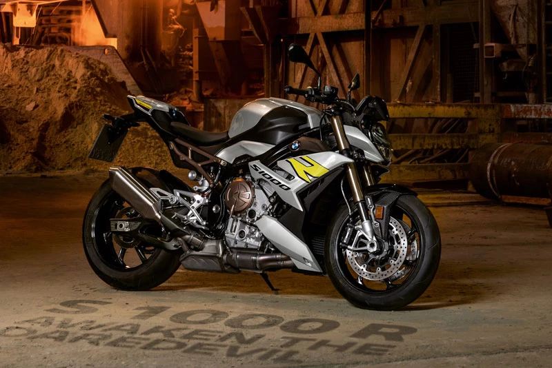 BMW S 1000 R.