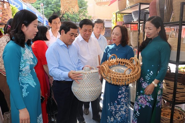 Phát triển doanh nghiệp do nữ làm chủ: Khâu triển khai, thực thi "có vấn đề"