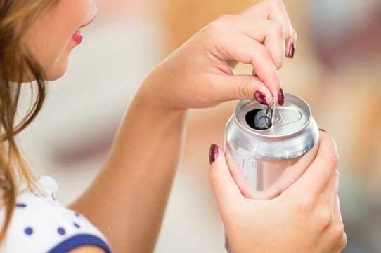 Uống nhiều hơn 1 lon nước tăng lực mỗi ngày, rước ngay 5 bệnh nguy hiểm vào người