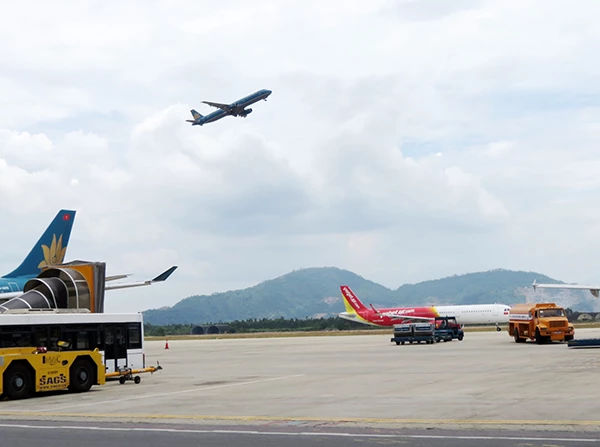 Sân bay Đà Nẵng dự kiến đón gần 1.600 chuyến bay cất, hạ cánh dịp lễ 30/4 - 1/5 năm nay