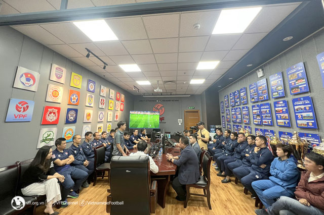 VFF đề xuất sớm triển khai VAR tại V.League để hạn chế sai sót