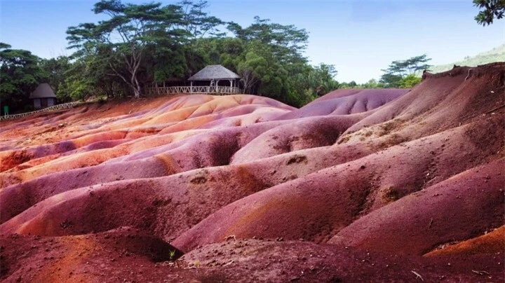 Vùng đất 'cầu vồng' độc đáo - thiên đường có thật của đảo quốc Mauritius bé nhỏ - 6