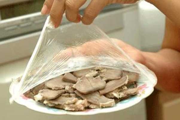 Bảo quản thịt chín trong tủ lạnh kiểu này: Cứ tưởng an toàn hóa ra "rước" mầm mống ung thư vào người