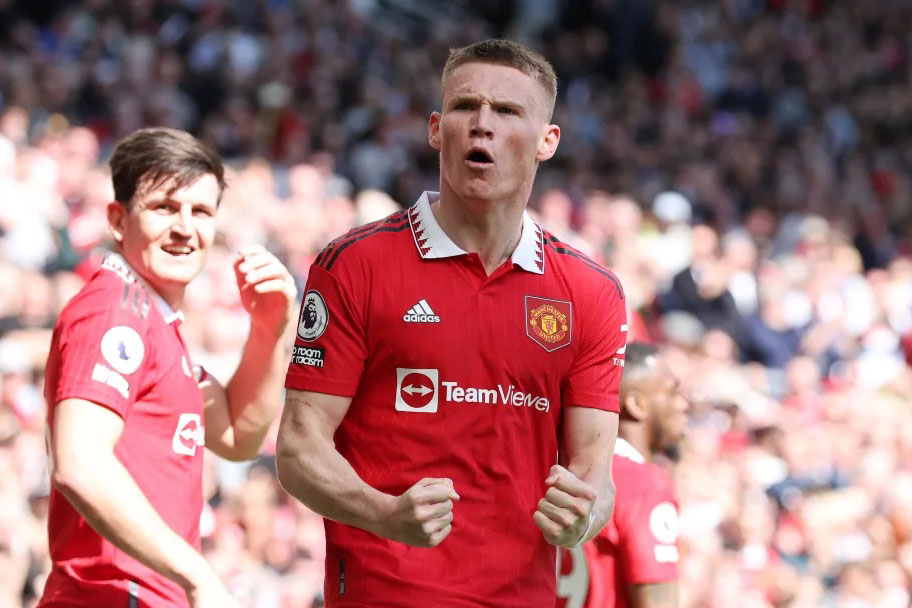 MU ra giá bán tiền vệ Scott McTominay