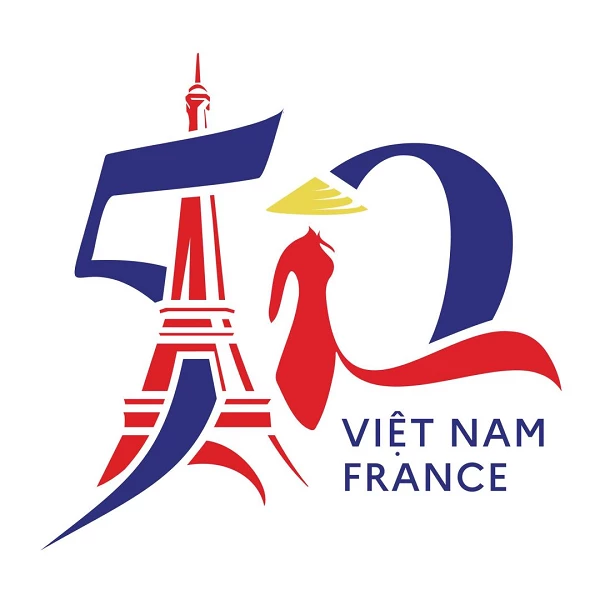 Biểu trưng chính thức do các cơ quan chức năng Pháp và Việt Nam thiết kế, kỷ niệm 50 năm quan hệ Pháp-Việt Nam.