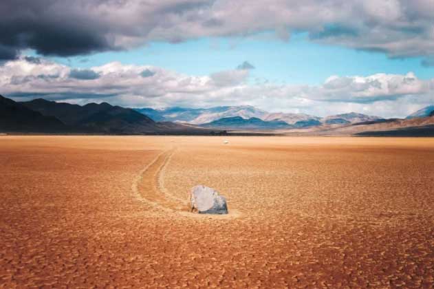 Bí ẩn Thung lũng Tử thần - Nơi hòn đá cũng biết đi