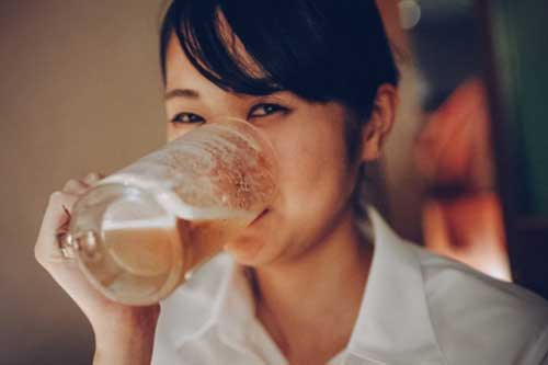 Uống rượu bia bị đỏ mặt: Tưởng vô hại nhưng lại là dấu hiệu cảnh báo nhiều bệnh nguy hiểm