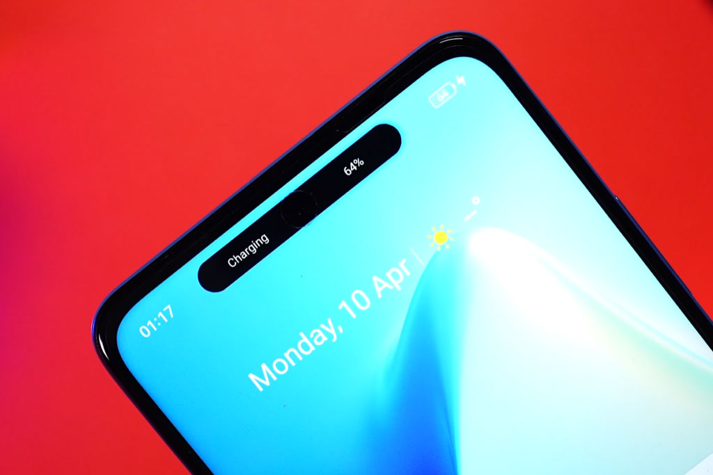 Smartphone màn hình ‘viên thuốc’, RAM 6 GB, sạc 33W, giá gần 4 triệu đồng