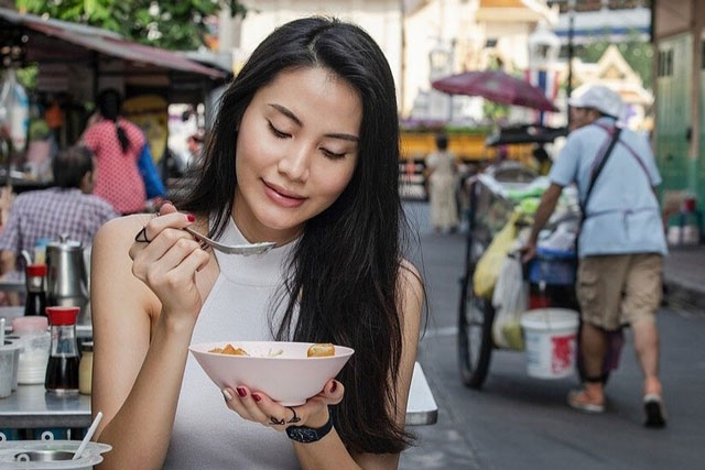 Nh&#x1EEF;ng l&#x1B0;u &#xFD; khi &#x103;n gi&#xFA;p ph&#x1EE5; n&#x1EEF; tr&#xE1;nh nguy c&#x1A1; &#x111;&#x1ED9;t qu&#x1EF5;