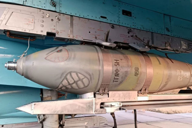 Ukraine thừa nhận không thể đánh chặn “bom bay” nặng 500kg của Nga