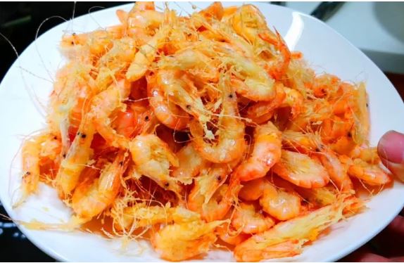 Đi chợ chẳng cần mua tôm to đắt tiền, cứ chọn loại tôm này lượng canxi gấp 8 lần sữa