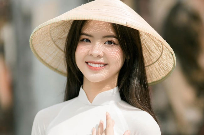 Hoa khôi bóng chuyền gây sốt khi tham dự Miss World Việt Nam 2023