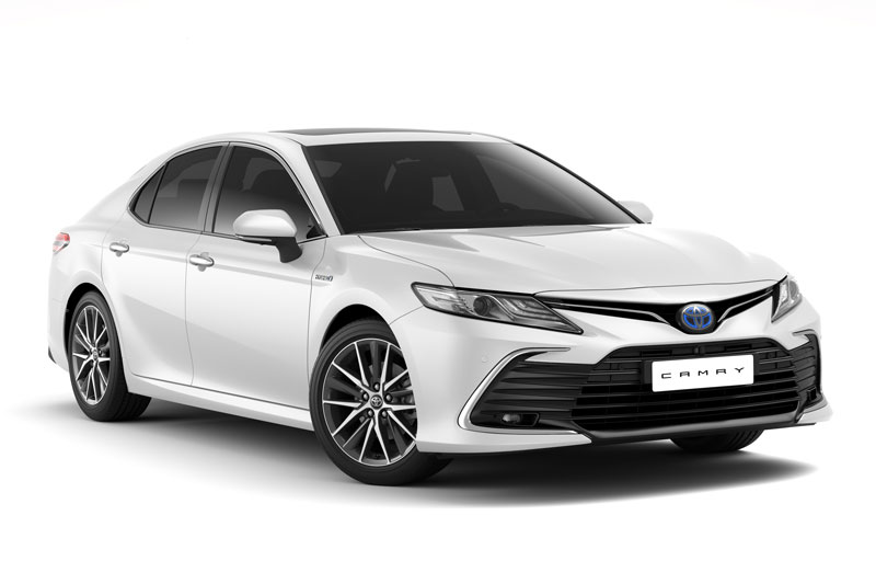 Soi giá xe Toyota Camry tại Việt Nam