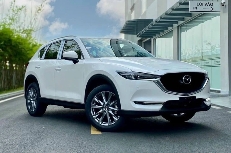 8. Mazda CX-5 (doanh số: 1.021 chiếc).