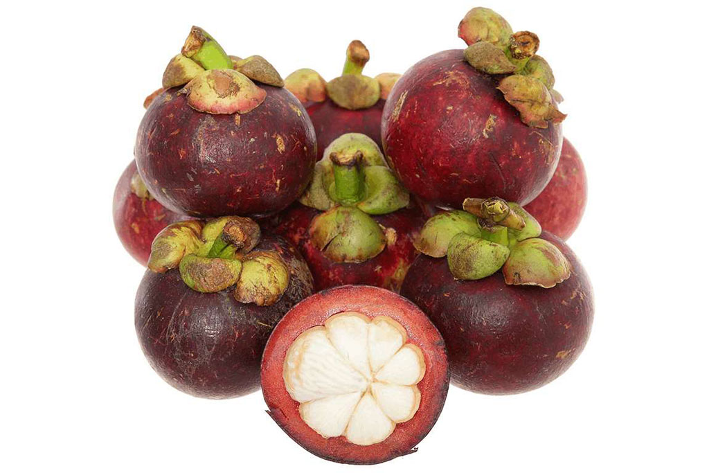 Mua măng cụt chỉ chọn trái to là nhầm, mách bạn mẹo chọn quả ngọt lịm