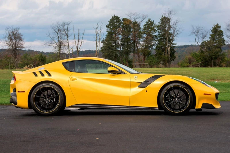 6. Ferrari F12TDF 2016.