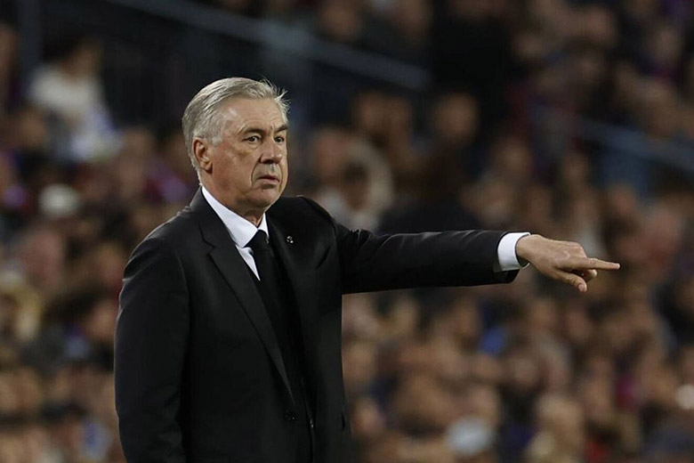 HLV Ancelotti khẳng định sẽ không rời Real Madrid hè tới