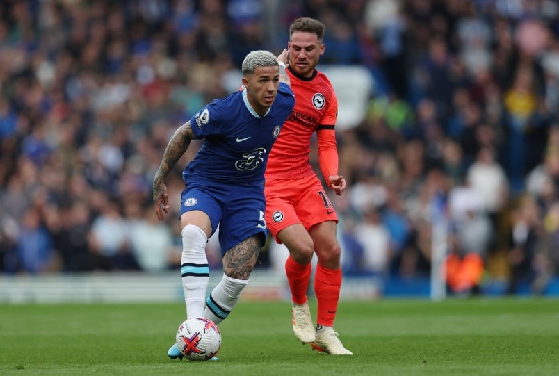 Chelsea vẫn chưa chắc trụ hạng