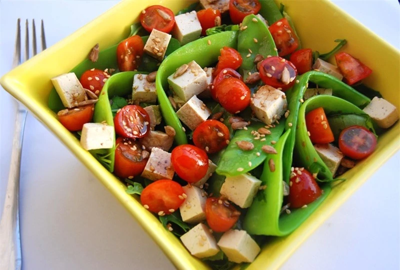 Vì sao thường xuyên ăn Salad lại có thể giảm cân?
