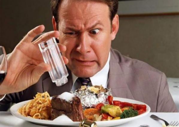 Ăn mặn ảnh hướng đến sinh lý nam giới?