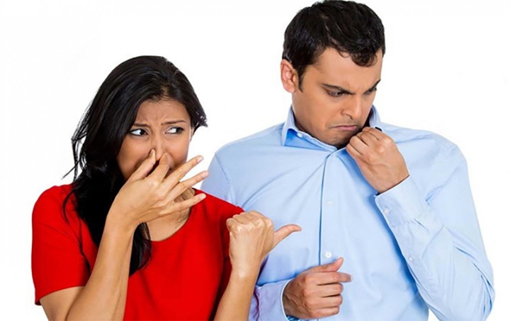 Mẹo làm bay mùi đồ nướng bám vào quần áo 