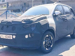 Kia Sonet 2024 chạy thử tại Hàn Quốc