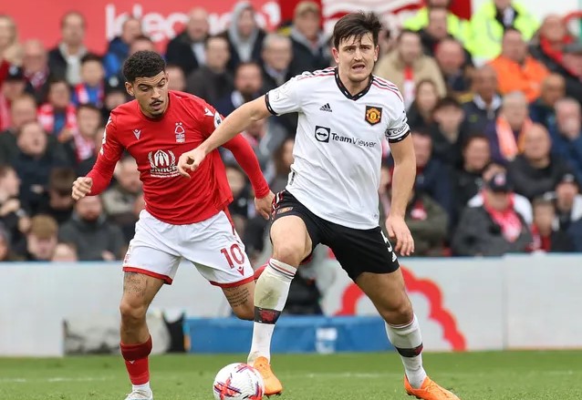 HLV Ten Hag tiết lộ cách sử dụng Maguire những trận đấu tới