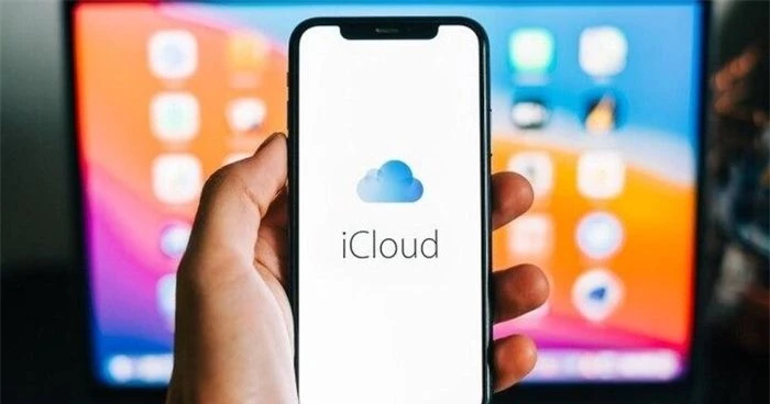 iCloud sẽ tự động sao lưu tất cả dữ liệu trên iPhone hoặc iMac của bạn mỗi ngày, miễn là thiết bị được kết nối với Wi-Fi, bật, khóa và kết nối với nguồn điện.