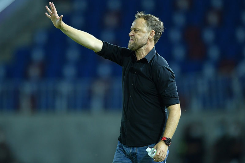 Rộ tin HLV Mano Polking dẫn dắt Công an Hà Nội