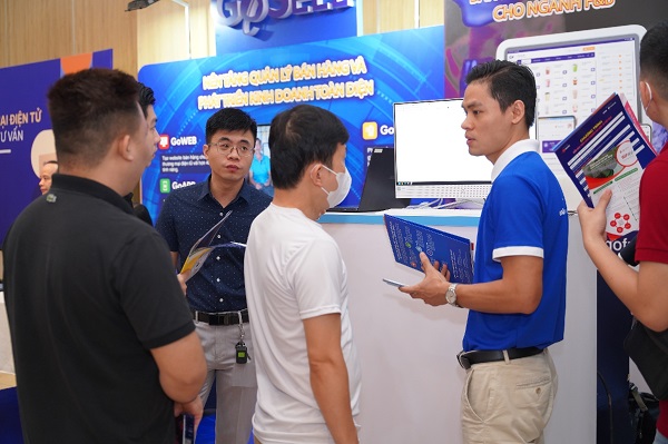 Gia tăng trải nghiệm khách hàng bằng thương mại điện tử thông minh