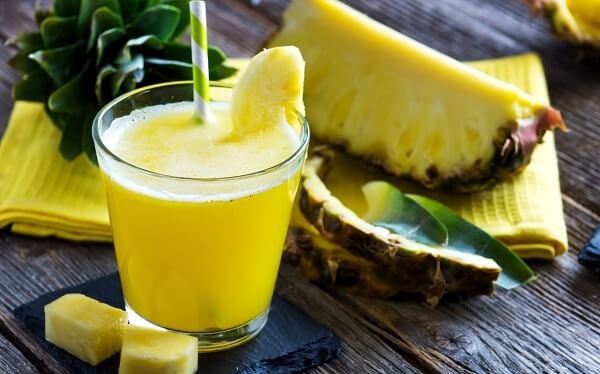 Vô vàn lợi ích cho cơ thể chỉ với một ly nước ép dứa